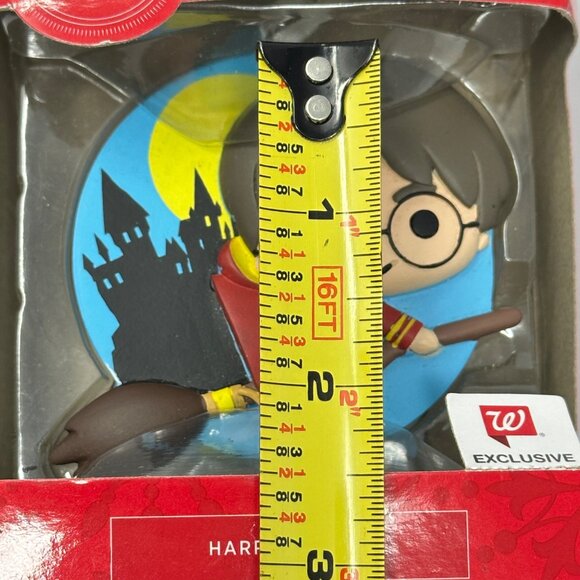 Hallmark Harry Potter Christmas Ornament Walgreens Exclusive 2019 Quiddich - Picture 6 of 8